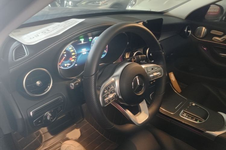 Used Mercedes-Benz C-Class 2020 Restyled C 260 L Sport Edition Center Console