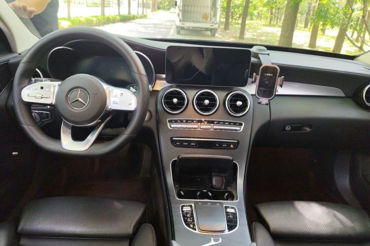 Used Mercedes-Benz C-Class 2020 C 200 L Fashion Edition Sport Version Center Console