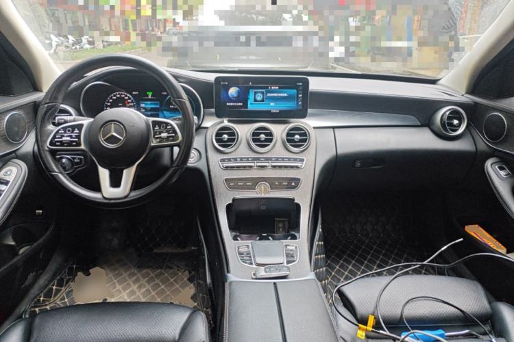 Used Mercedes-Benz C-Class 2020 C 260 L 4MATIC Center Console