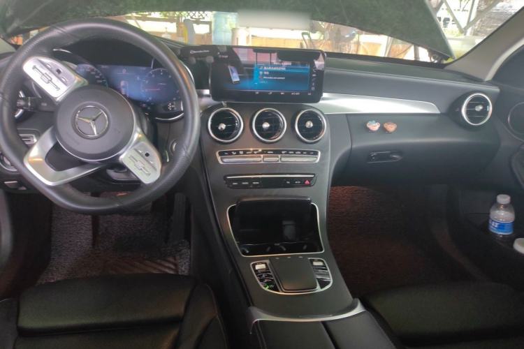 Used Mercedes-Benz C-Class 2020 C 200 L Fashion Edition Sport Version Center Console