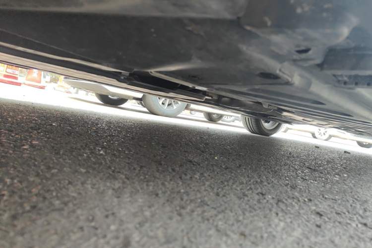 Used Mercedes-Benz C-Class 2020 C 260 L Sport Edition Chassis Front Left