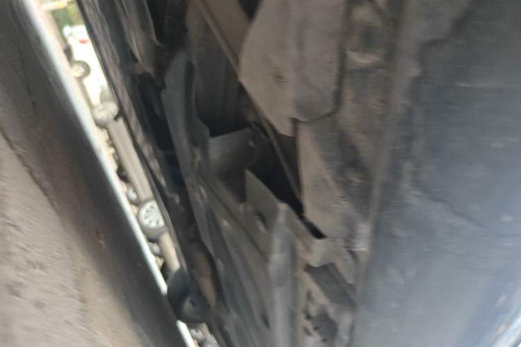 Used Mercedes-Benz C-Class 2020 Facelift C 260 L Chassis Front Left