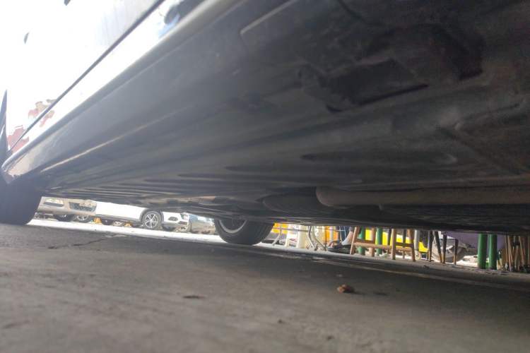 Used Mercedes-Benz C-Class 2020 C 200 L Fashion Edition Sport Version Chassis Front Right