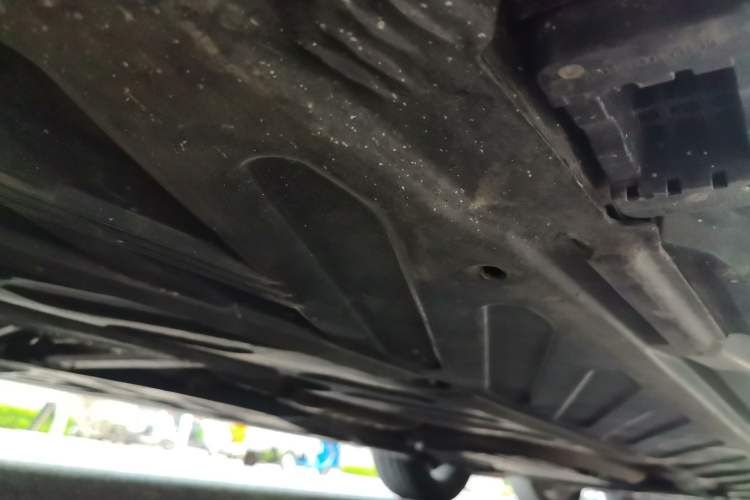 Used Mercedes-Benz C-Class 2020 C 260 Sport Edition Chassis Rear Right