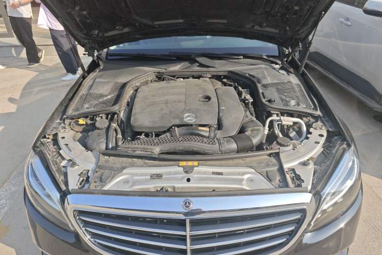Used Mercedes-Benz C-Class 2020 C 260 L Engine Bay