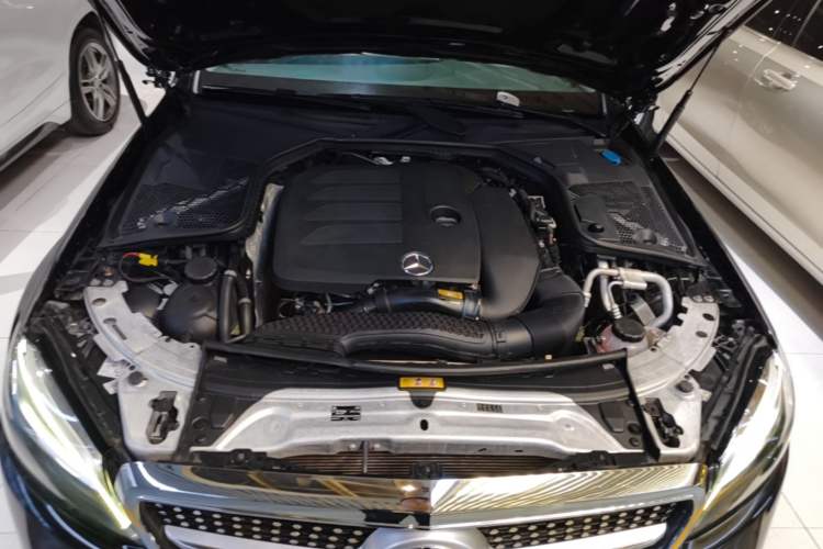 Used Mercedes-Benz C-Class 2020 C 260 L Engine Bay