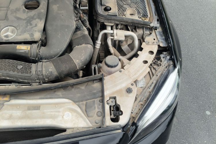 Used Mercedes-Benz C-Class 2020 C 260 L Sport Edition Engine Bay Left