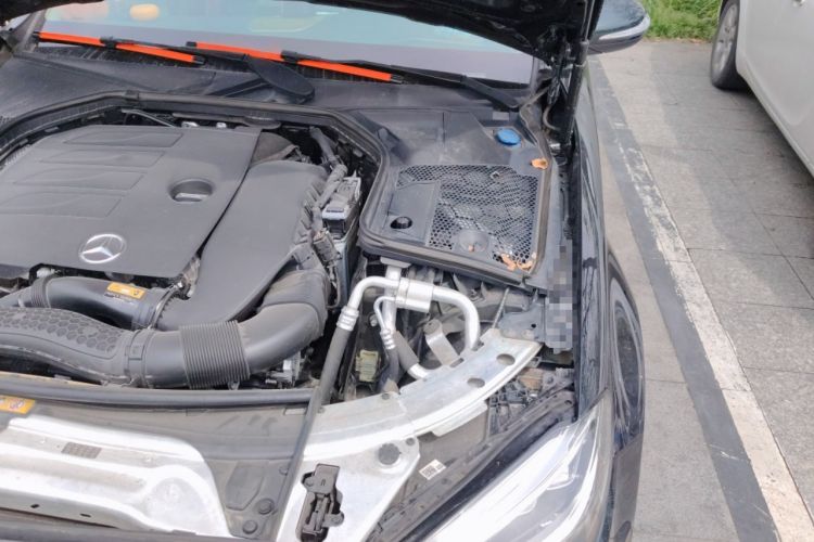 Used Mercedes-Benz C-Class 2020 C 200 L Fashion Edition Sport Version Engine Bay Left
