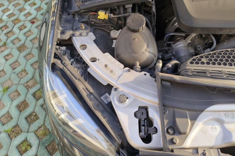 Used Mercedes-Benz C-Class 2020 Restyled C 200 L Dynamic Sports Edition Engine Bay Right