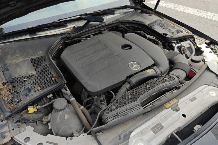 Used Mercedes-Benz C-Class 2020 C 260 L Sport Edition Engine Bay Right