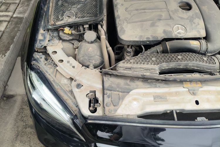 Used Mercedes-Benz C-Class 2020 C 260 L Sport Edition Engine Bay Right