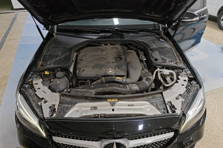 Used Mercedes-Benz C-Class 2020 C 200 L Fashion Edition Sport Version Engine Bay