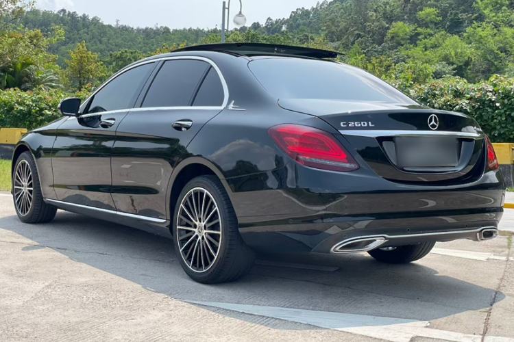 Used Mercedes-Benz C-Class 2020 C 260 L 4MATIC Exterior 2