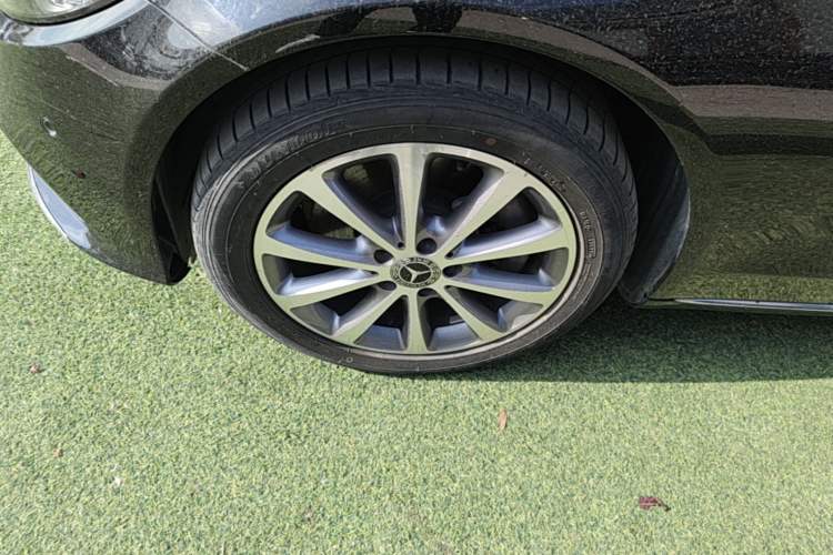 Used Mercedes-Benz C-Class 2020 C 260 L Exterior 4