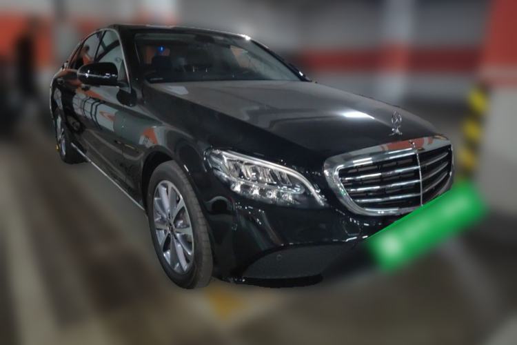 Used Mercedes-Benz C-Class 2020 Facelift C 260 L Front Right 45 Deg