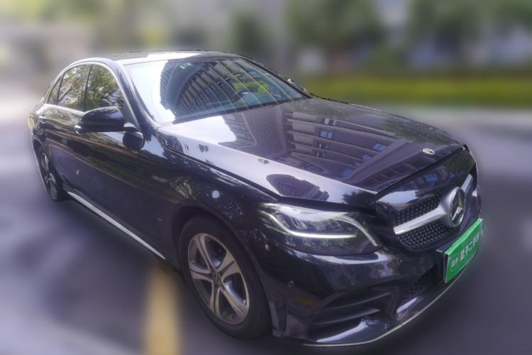 Used Mercedes-Benz C-Class 2020 Restyled C 260 L Sport Edition Front Right 45 Deg