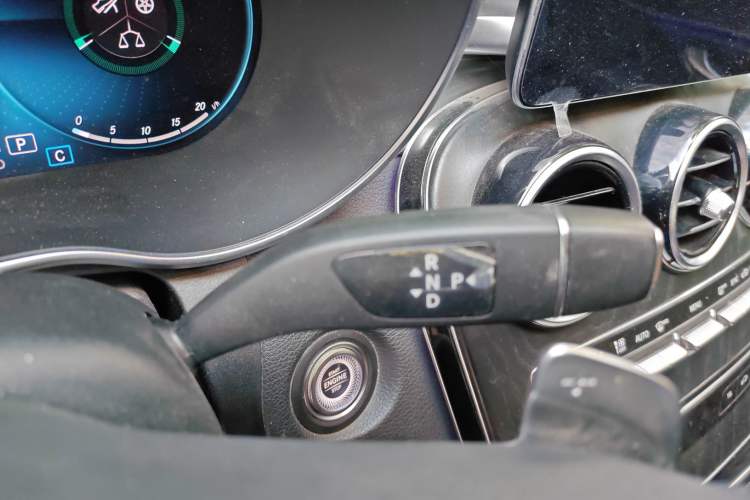 Used Mercedes-Benz C-Class 2020 Restyled C 200 L Fashion Edition Sport Version Gear Lever