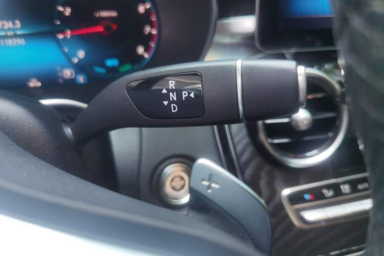 Used Mercedes-Benz C-Class 2020 Restyled C 260 L Sport Edition Gear Lever