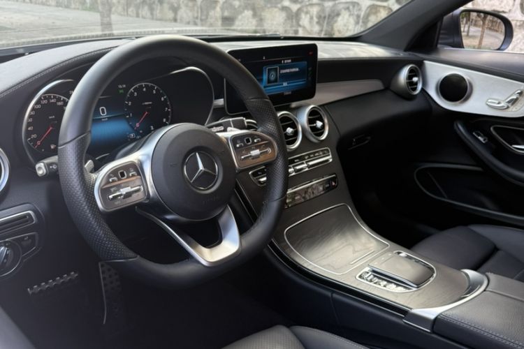 Used Mercedes-Benz C-Class 2020 C 200 Coupe Interior 3