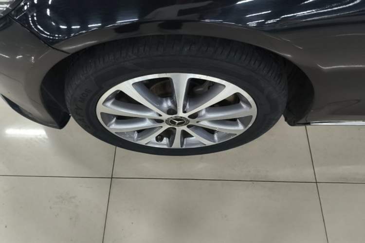Used Mercedes-Benz C-Class 2020 C 260 L Left Front Wheel Hub