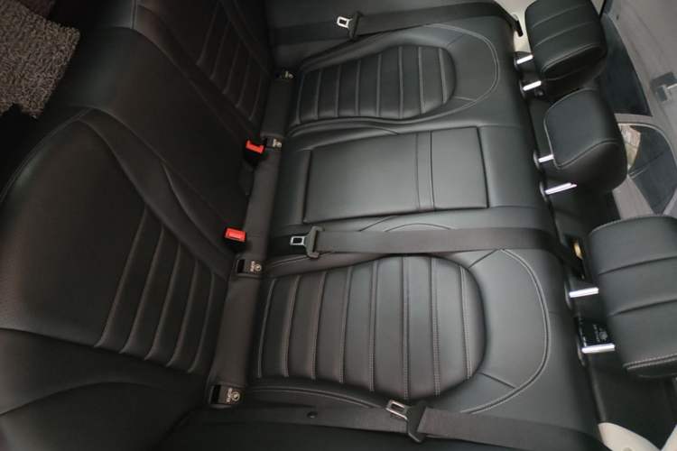 Used Mercedes-Benz C-Class 2020 C 260 L 4MATIC Left Rear Seat