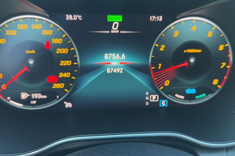 Used Mercedes-Benz C-Class 2020 Restyled C 260 L Sport Edition Odometer Close Up