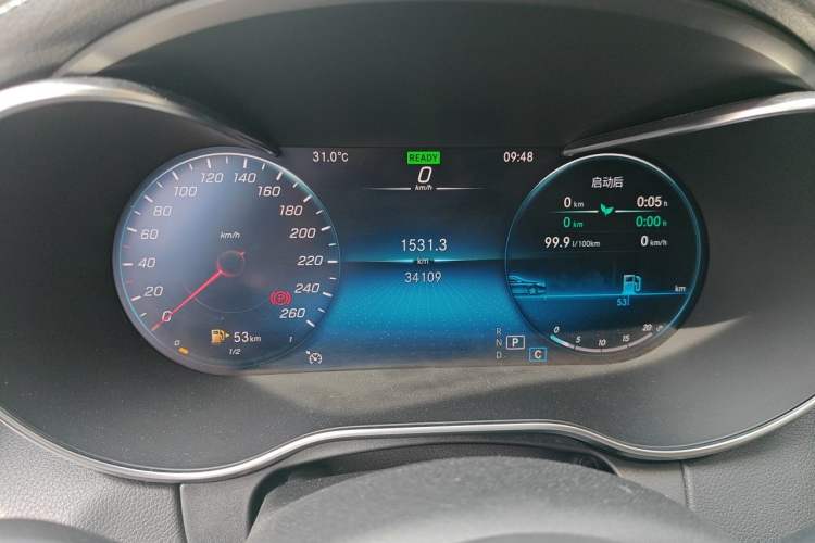 Used Mercedes-Benz C-Class 2020 C 260 L Sport Edition Odometer Close Up
