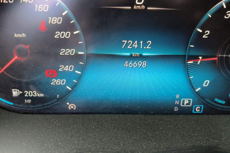 Used Mercedes-Benz C-Class 2020 C 260 L Sport Edition Odometer Close Up