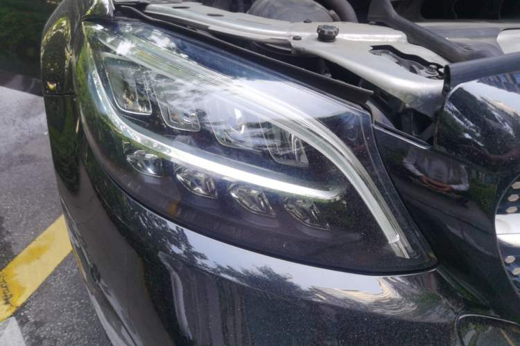 Used Mercedes-Benz C-Class 2020 Restyled C 260 L Sport Edition Right Front Headlight