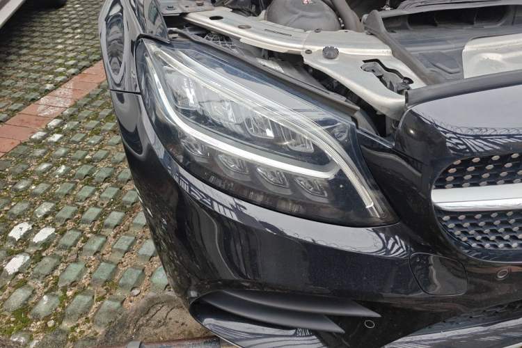 Used Mercedes-Benz C-Class 2020 Restyled C 260 L Sport Edition Right Front Headlight