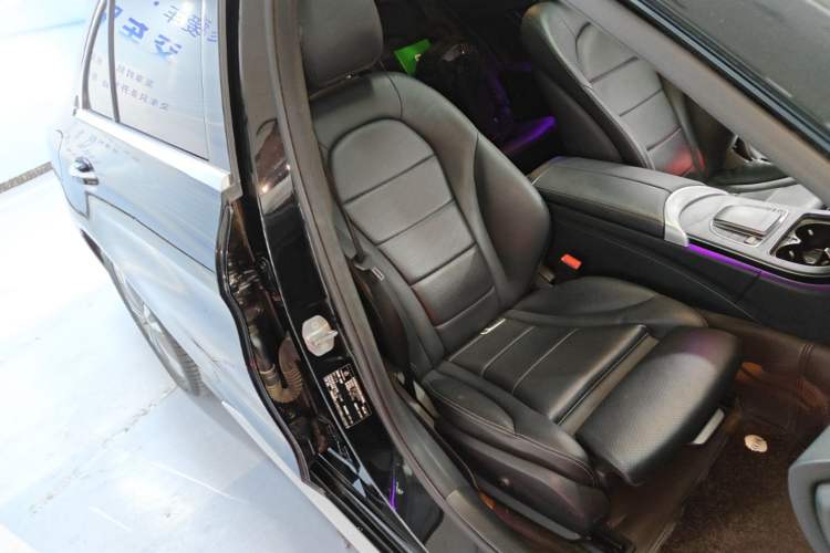 Used Mercedes-Benz C-Class 2020 C 200 L Fashion Edition Sport Version Right Front Seat