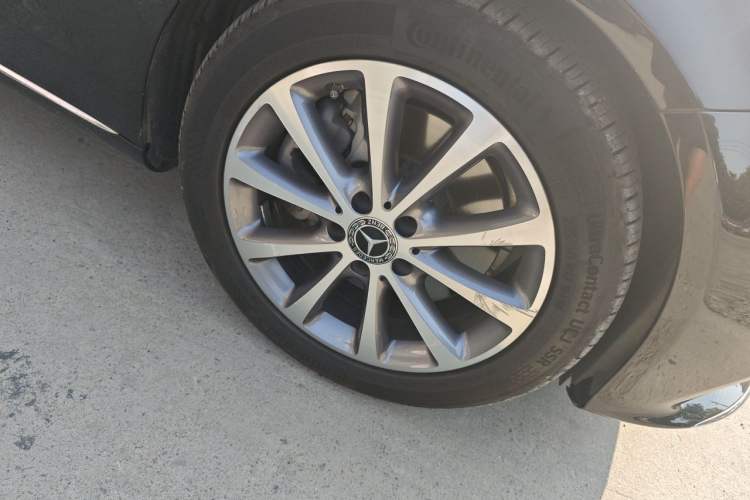 Used Mercedes-Benz C-Class 2020 C 260 L Right Front Wheel Hub