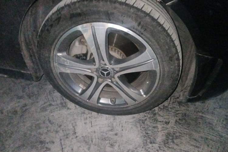 Used Mercedes-Benz C-Class 2020 C 260 L Sport Edition Right Front Wheel Hub