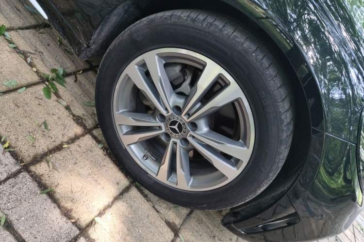 Used Mercedes-Benz C-Class 2020 C 200 L Fashion Edition Sport Version Right Front Wheel Hub