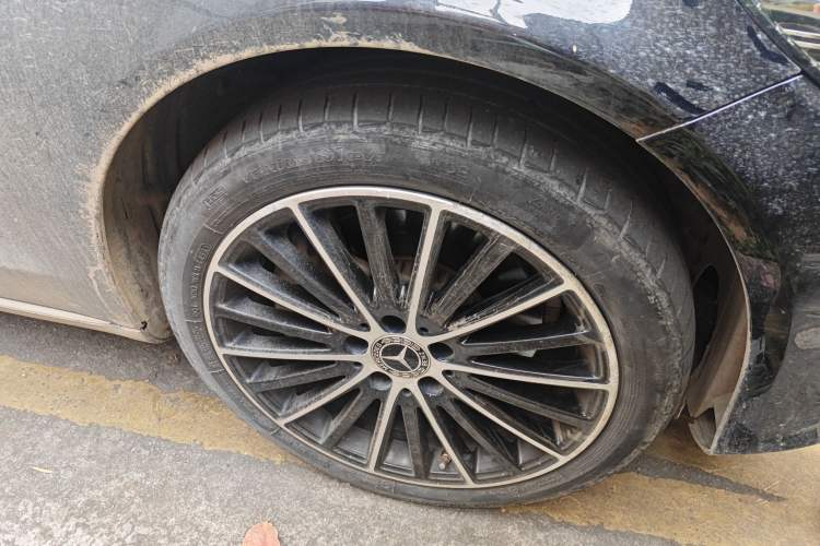 Used Mercedes-Benz C-Class 2020 C 260 L 4MATIC Right Front Wheel Hub