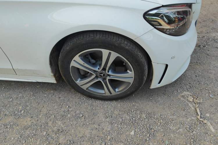 Used Mercedes-Benz C-Class 2020 Restyled C 260 L Sport Edition Right Front Wheel Hub