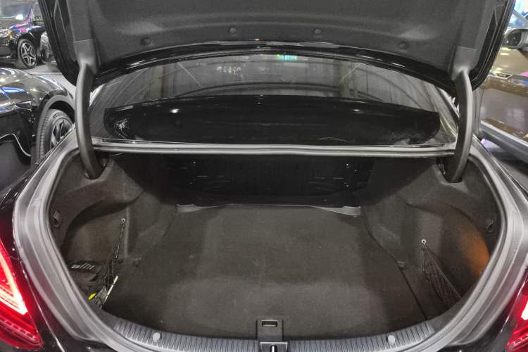 Used Mercedes-Benz C-Class 2020 Restyled C 260 L Sport Edition Trunk