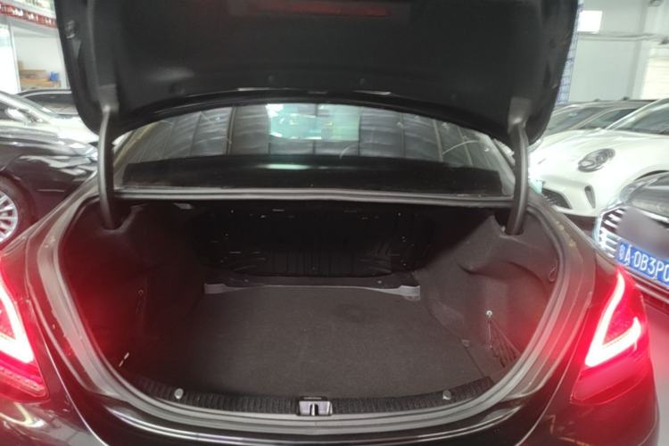 Used Mercedes-Benz C-Class 2020 Restyled C 260 L Sport Edition Trunk