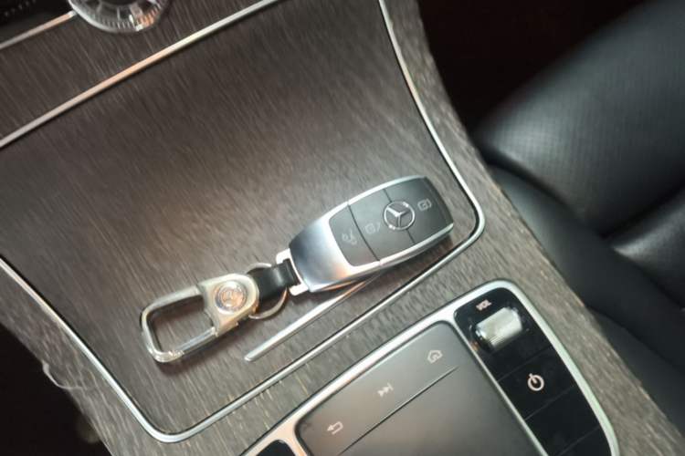 Used Mercedes-Benz C-Class 2020 C 260 L Vehicle Key