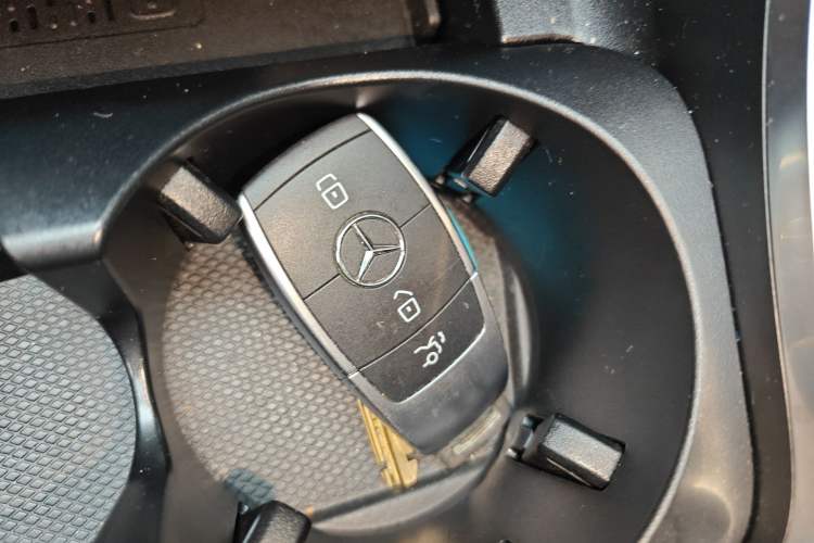 Used Mercedes-Benz C-Class 2020 C 260 L Vehicle Key