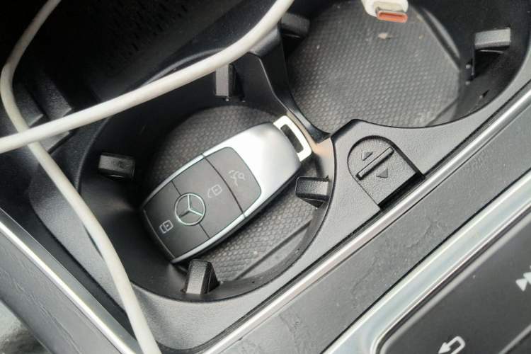 Used Mercedes-Benz C-Class 2020 C 260 L Sport Edition Vehicle Key