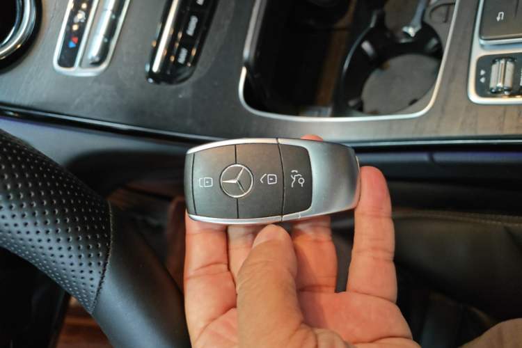Used Mercedes-Benz C-Class 2020 C 200 L Fashion Edition Sport Version Vehicle Key