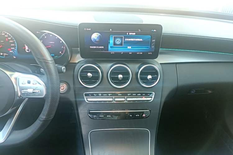 Used Mercedes-Benz C-Class 2020 C 260 L Sport Edition Audio And AC Panel