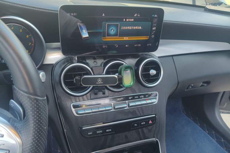 Used Mercedes-Benz C-Class 2020 C 260 L Sport Edition Audio And AC Panel