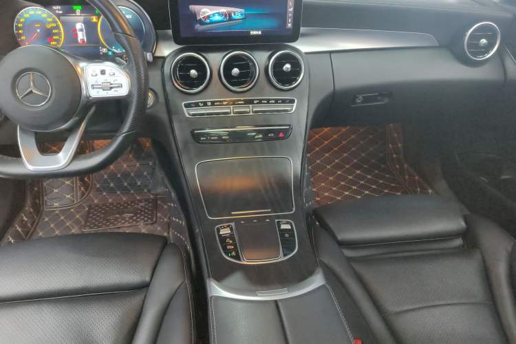 Used Mercedes-Benz C-Class 2020 C 260 L Sport Edition Audio And AC Panel
