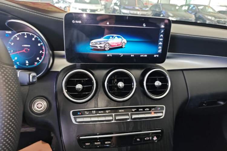Used Mercedes-Benz C-Class 2020 Restyled C 200 L Fashion Edition Sport Version Audio And AC Panel