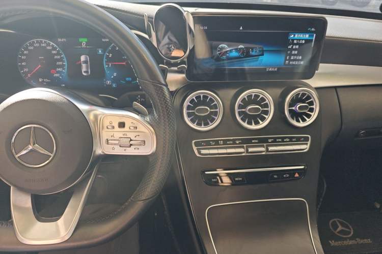 Used Mercedes-Benz C-Class 2020 Restyled C 260 L Sport Edition Audio And AC Panel