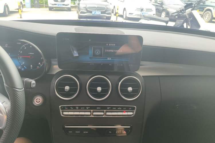 Used Mercedes-Benz C-Class 2020 C 200 L Fashion Edition Sport Version Audio And AC Panel