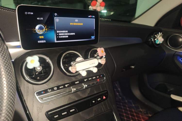 Used Mercedes-Benz C-Class 2020 C 200 L Fashion Edition Sport Version Audio And AC Panel