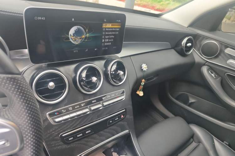 Used Mercedes-Benz C-Class 2020 C 260 L Sport Edition Audio And AC Panel